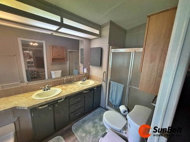 Beautiful Palm Harbor home 2 bedroom with 2 baths in a large - photo 21