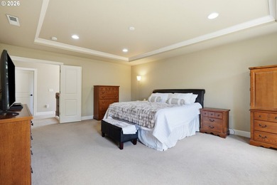 Welcome home to this stunning 5-bedroom plus den home - photo 25