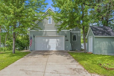 Move right into this beautifully maintained home located on a - photo 26