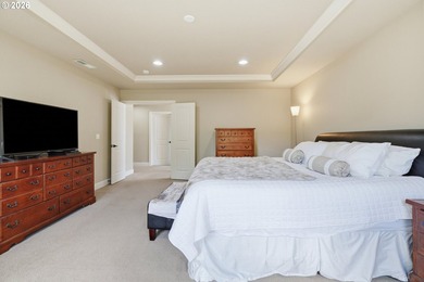 Welcome home to this stunning 5-bedroom plus den home - photo 26