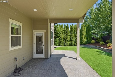 Welcome home to this stunning 5-bedroom plus den home - photo 38