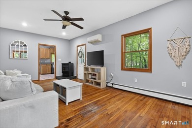 Enjoy easy one-level living in this charming turnkey 2-bedroom - photo 10
