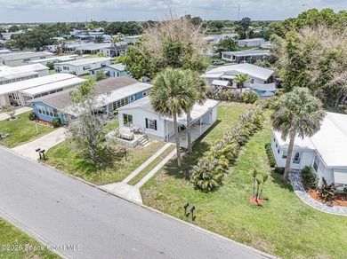 Affordable Florida living! This well-maintained 2006 model - photo 8