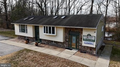Price Reduction! Located on the lake. Here is your opportunity - photo 12