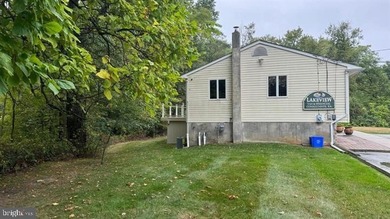 Price Reduction! Located on the lake. Here is your opportunity - photo 15