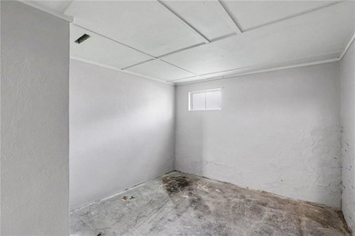 Completely renovated and move-in ready, this charming raised - photo 22