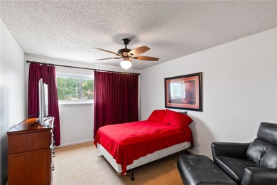 Welcome home to this beautifully updated end-unit townhome - photo 4
