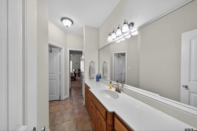 This beautifully maintained 4-bedroom, 2-bath traditional brick - photo 27