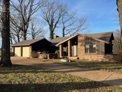 Lake Home Sale Pending in Bunker Hill, Illinois