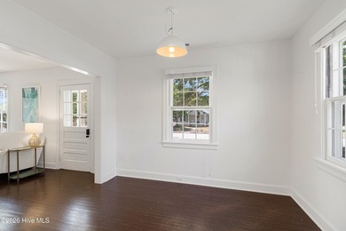 Classic cottage located in Morehead City, just a few blocks from - photo 6