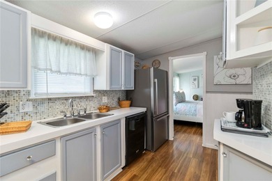 Seller is crediting buyer $5000 in shares! Step into a world of - photo 3