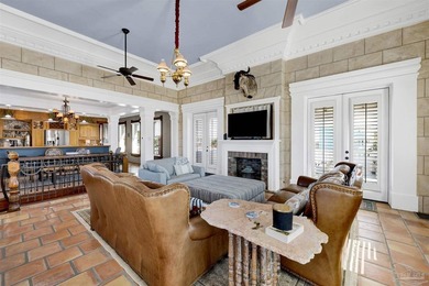DISCOVER THE ULTIMATE MEDITERRANEAN-STYLE RETREAT IN THE HEART - photo 8