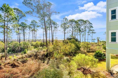 VACANT GO SHOW! DISCOVER YOUR PRIVATE SANCTUARY IN THIS STUNNING - photo 6
