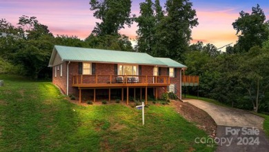 Lake Home For Sale in Hickory, North Carolina