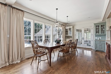 Stunning European-style mini-estate where rolling golf course - photo 11