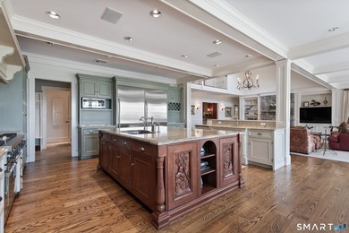 Stunning European-style mini-estate where rolling golf course - photo 13