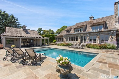 Stunning European-style mini-estate where rolling golf course - photo 15