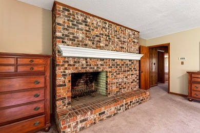 Tucked away on 10.08 beautiful acres, this 4 bedroom, 2 bath - photo 25