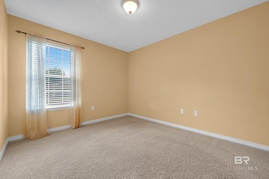 Looking for a great home in a prime location, look no further! - photo 32