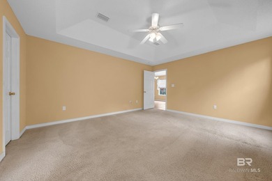 Looking for a great home in a prime location, look no further! - photo 35