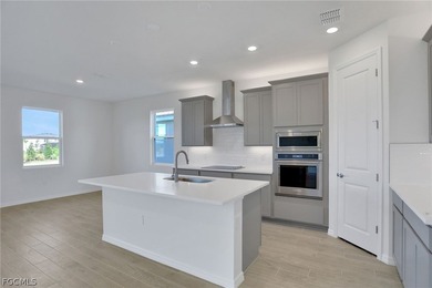 The Modena floorplan offers 2,519 square feet of spacious - photo 35