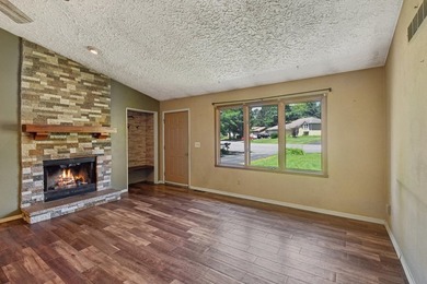 Enjoy lake community living in this bright and inviting 3 - photo 3
