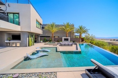 A Blue Heron masterpiece on Lake Las Vegas, sited to capture - photo 8