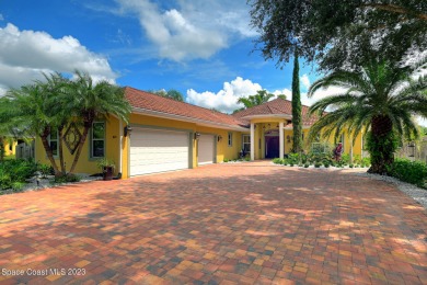 Lake Home For Sale in Vero Beach, Florida