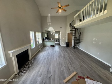 Welcome to 3571 Red Oak Drive in New Bern. This 2-bedroom - photo 2