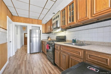 Welcome to 1431 Hancock Street, a prime Brooklyn multi-level - photo 10