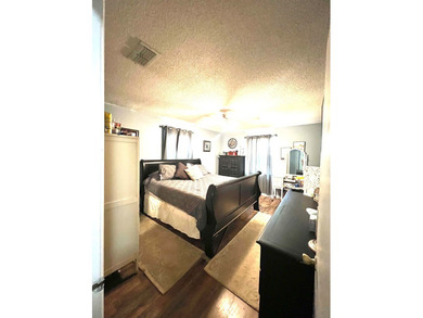 Enjoy lakefront living in Baymeadows with this 4-bedroom home - photo 19