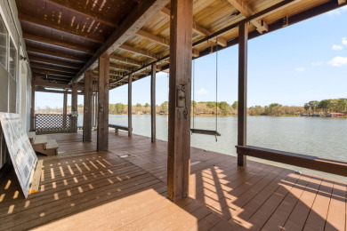 Lakefront Retreat - Awaiting your personal touch - Lake Home For Sale in Jacksonville, Texas