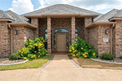 Price Improvement! Welcome to this beautiful 4-bedroom, 2 full - photo 3
