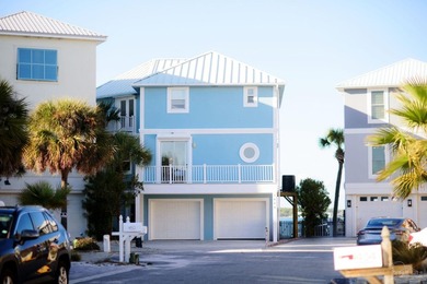 This stunning 4 bedroom, 3.5 bath waterfront home is perfectly - photo 4