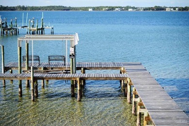 This stunning 4 bedroom, 3.5 bath waterfront home is perfectly - photo 8