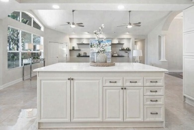 Experience the perfect blend of luxury coastal living and resort - photo 21