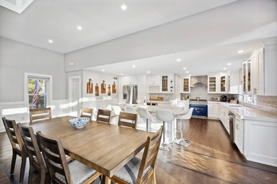 Welcome to 10 Winterberry Lane, where every detail exudes luxury - photo 5