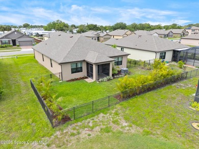 Welcome home to this stunning 2022 Cali Extended model in - photo 5
