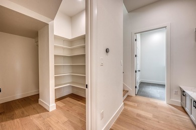 Hill Country Sunsets! Contemporary, clean and fresh. Move In - photo 10