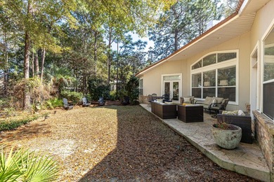 Experience the perfect blend of luxury coastal living and resort - photo 38