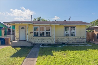 This two-bedroom, one-bath property presents a solid opportunity - photo 1