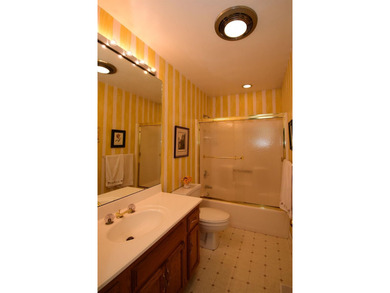 Rare Find! Nicely maintained patio home in Hillendale Commons on - photo 41