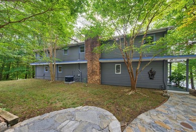 Private 3 bed, 4 bath home with 2 bonus rooms for additional - photo 6