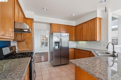 Welcome to 154 Camino Del Sol, located in the sought-after Vista - photo 12