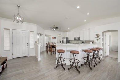 Turn-Key Home with RV plus 2 car Garage, Casita & Stunning - photo 14