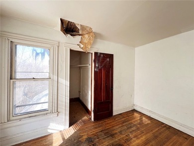 Opportunity Awaits in the City of Rochester! Bring your vision - photo 17