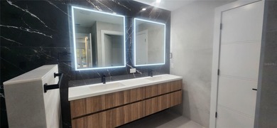 One or more photo(s) has been virtually staged. Motivated seller