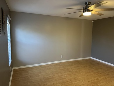 Welcome to this beautifully renovated 5-bedroom, 3-bathroom home - photo 37