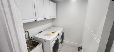 One or more photo(s) has been virtually staged. Motivated seller