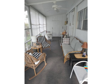 Cute Cozy Cottage located only a few miles to the Orchid island - photo 3